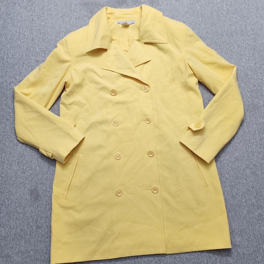 Chic Yellow Double-Breasted Trench Coat